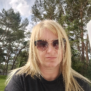 employee photo