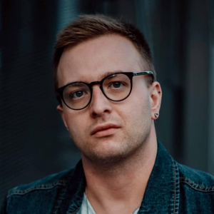 employee photo